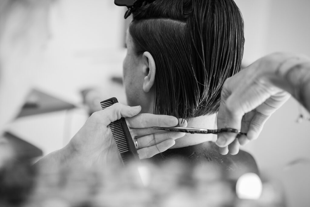 e Salon d'Anna, salon de coiffure à St Clément de la Place dans le maine-et-loire (49), photographié par Margot VINCENT (Margotine Photographies) photographe de portrait et reportage au naturel pour les professionnels comme les particuliers près d'Angers.