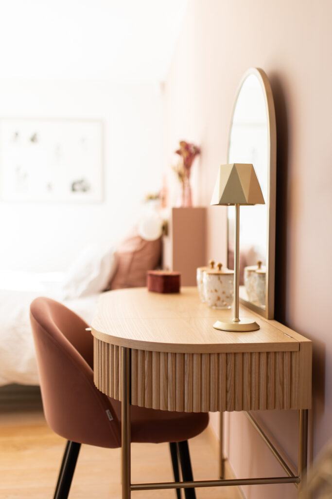 Shooting photo d'architecture d'intérieur et de home design pour Gabrielle Home Design près d'Angers, à Pruniers, projet photographié par Margot Vincent (Margotine Photographies) photographe de portrait et reportage avec photos naturelles et spontanées pour les professionnels et les particuliers près d'Angers.